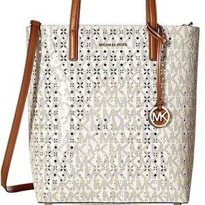 Michael Kors Hayley Vanilla tote